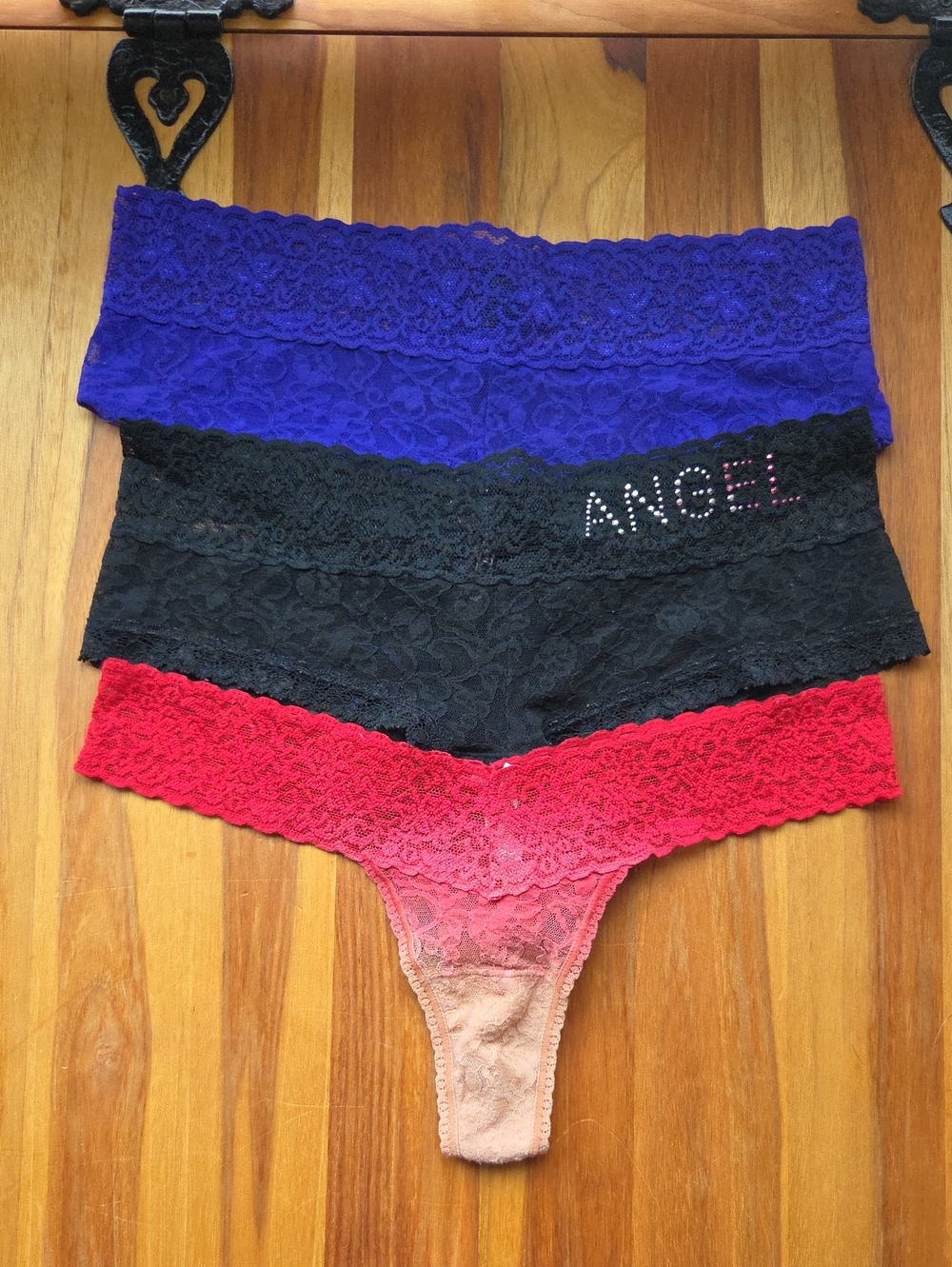 Victoria's Secret The Lacie Hiphugger & Thong Bundle size M & OSFM Set Of 3